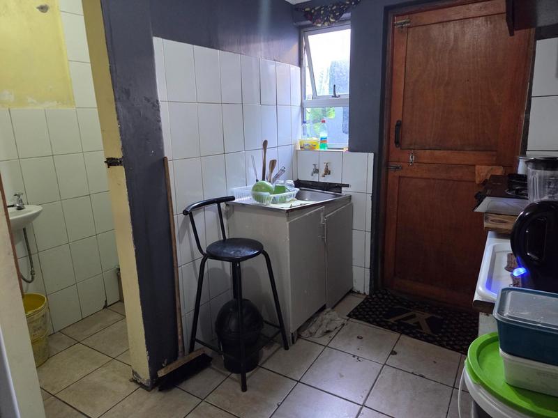 2 Bedroom Property for Sale in Zonnebloem Western Cape